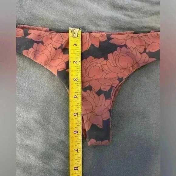 Blue and mauve floral bikini bathing suit bottom extra small reversible cheeky - Picture 4 of 9